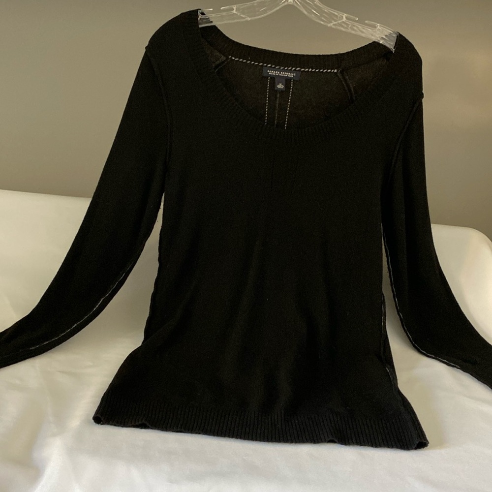 Banana Republic women’s wool blend straight cut sweater size M